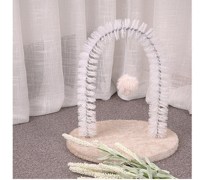 Cat scratching itchy brush Treyfe